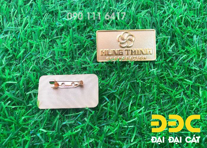 Huy hiệu dập nổi