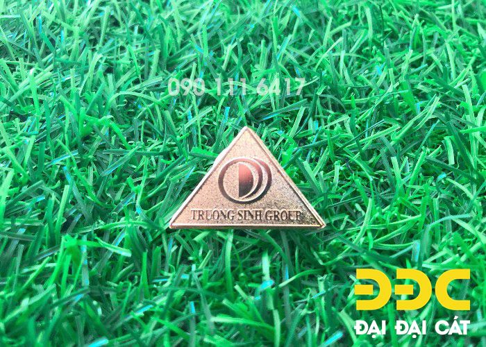 Huy hiệu dập nổi