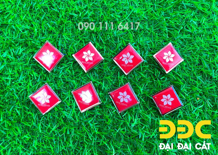 Huy hiệu đồng mạ niken