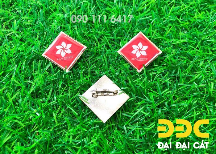 Huy hiệu đồng mạ niken