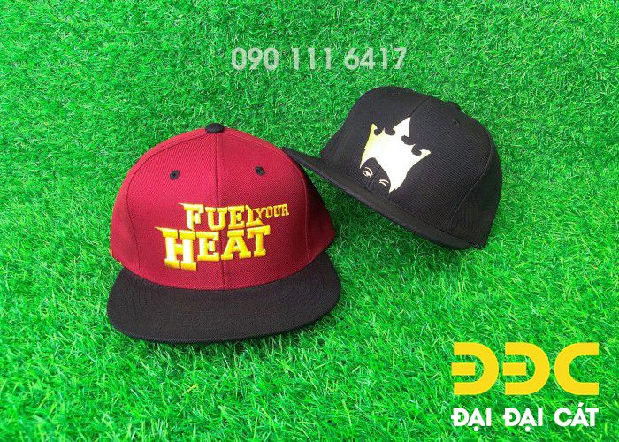 Nón snapback thêu logo