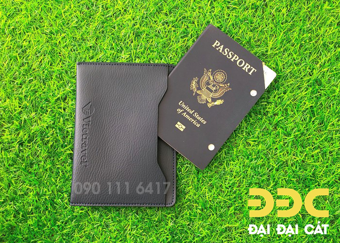 vi-passport-holder4.jpg